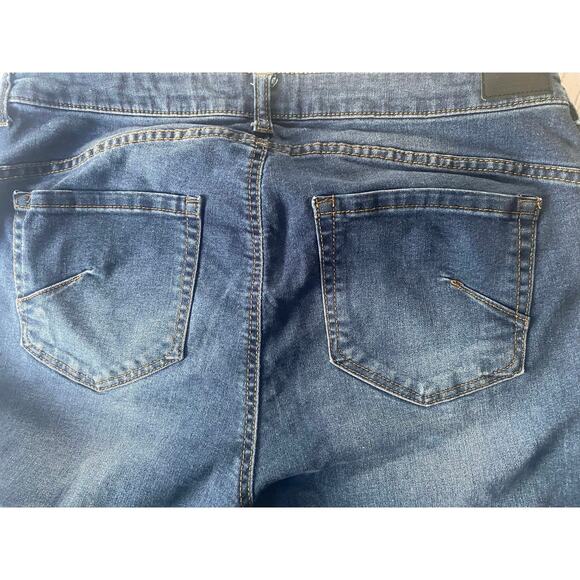 Jones New York Signature Madison Slim Ankle Jeans Women’s 14 Blue Stretch Denim - Picture 7 of 8